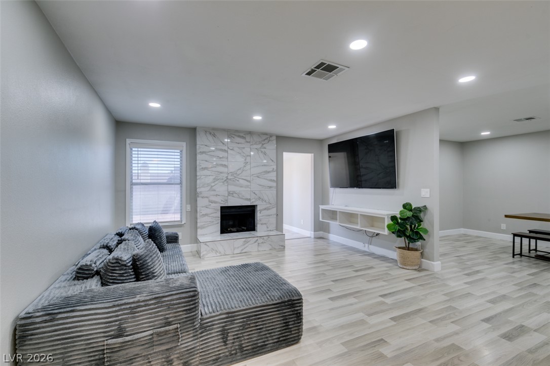 847 Shoreview Drive Property Photo 4