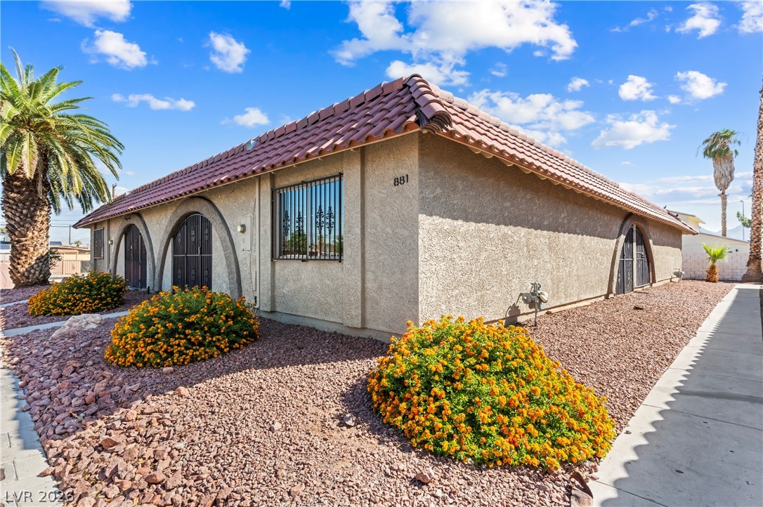 881 Mantis Way 1