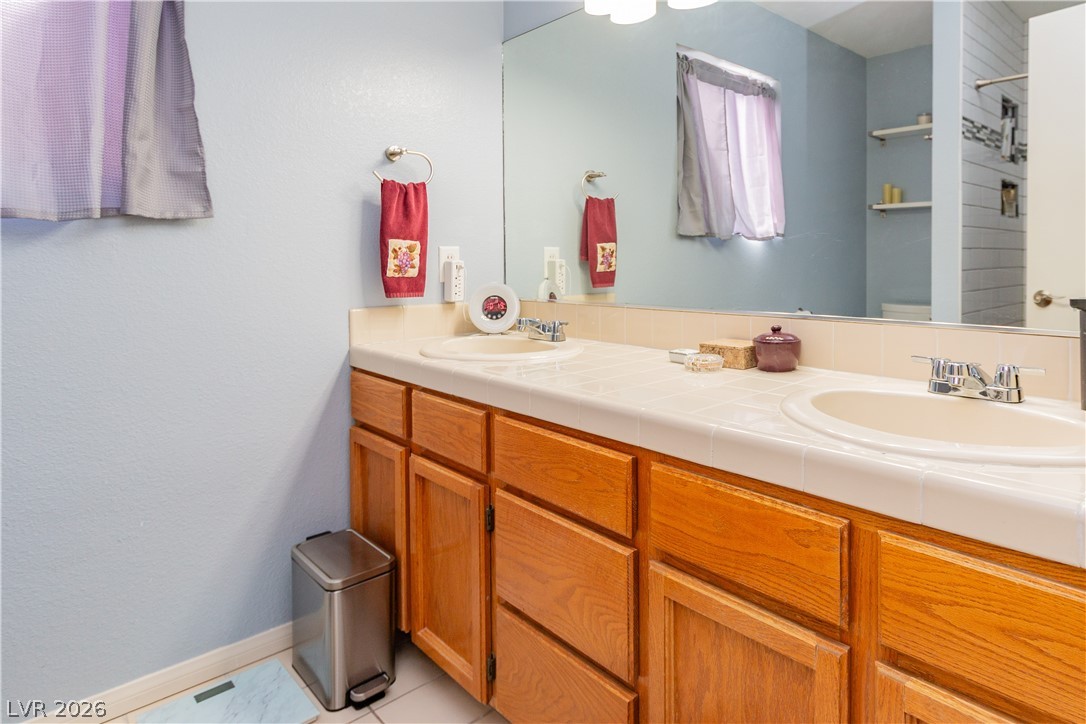 7332 Queen Palm Drive Property Photo 10