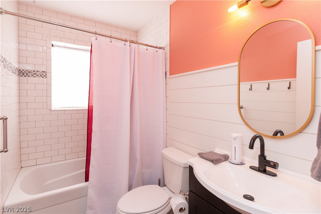 7332 Queen Palm Drive Property Photo 12