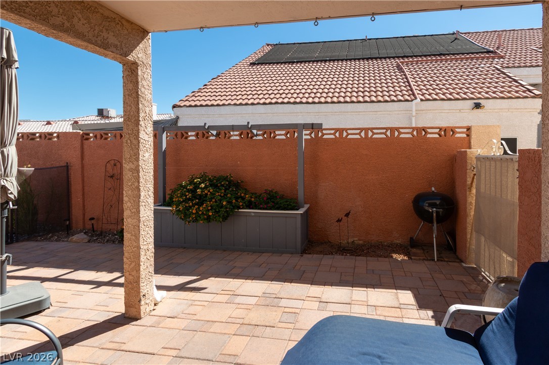 7332 Queen Palm Drive Property Photo 16