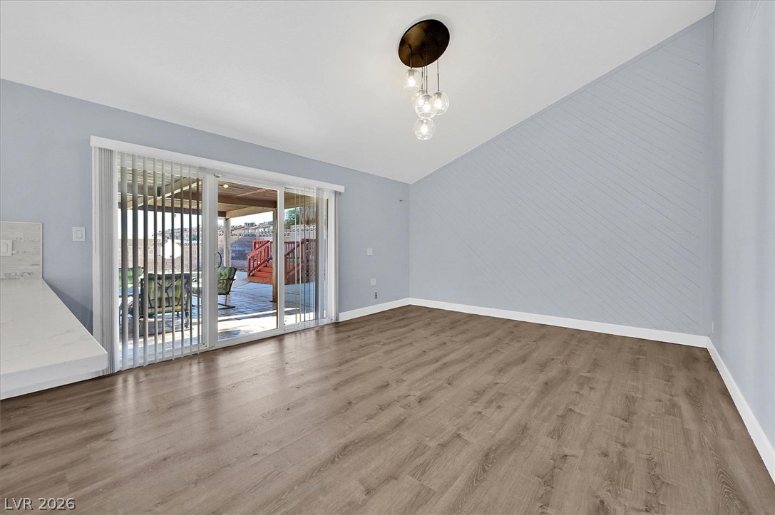 3864 Alice Lane Property Photo 6
