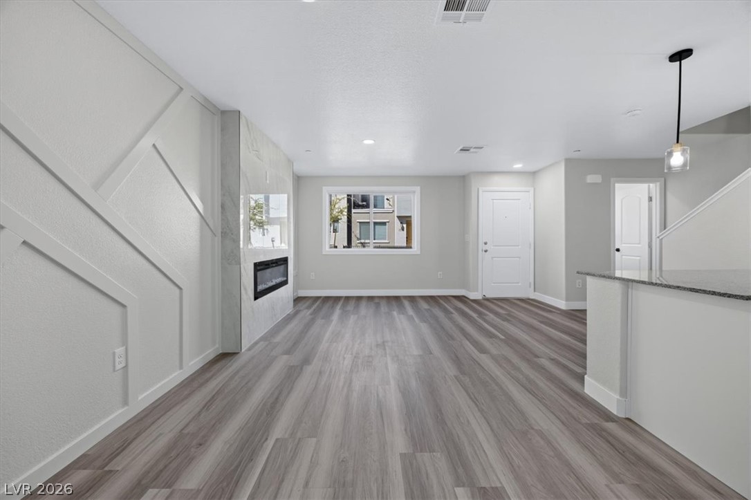 6811 Sage Gold Court Property Photo 5
