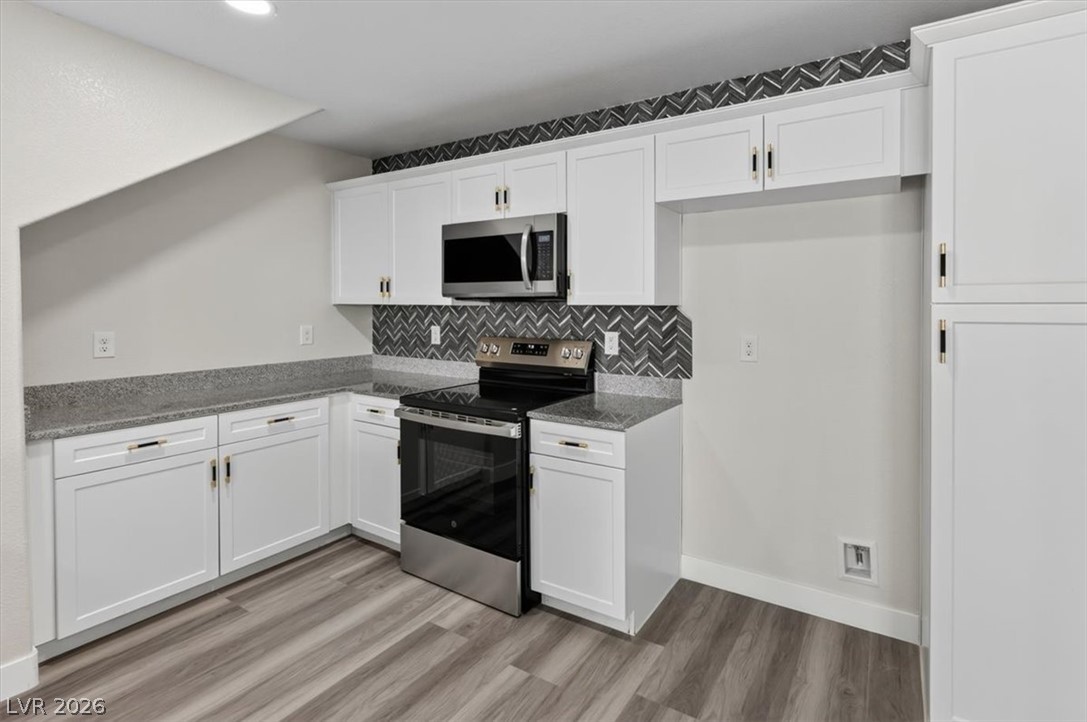 6811 Sage Gold Court Property Photo 14