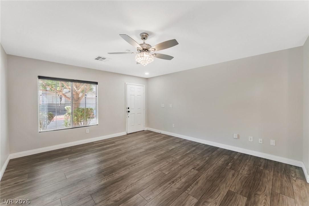 7336 Camden Pine Avenue Property Photo 6