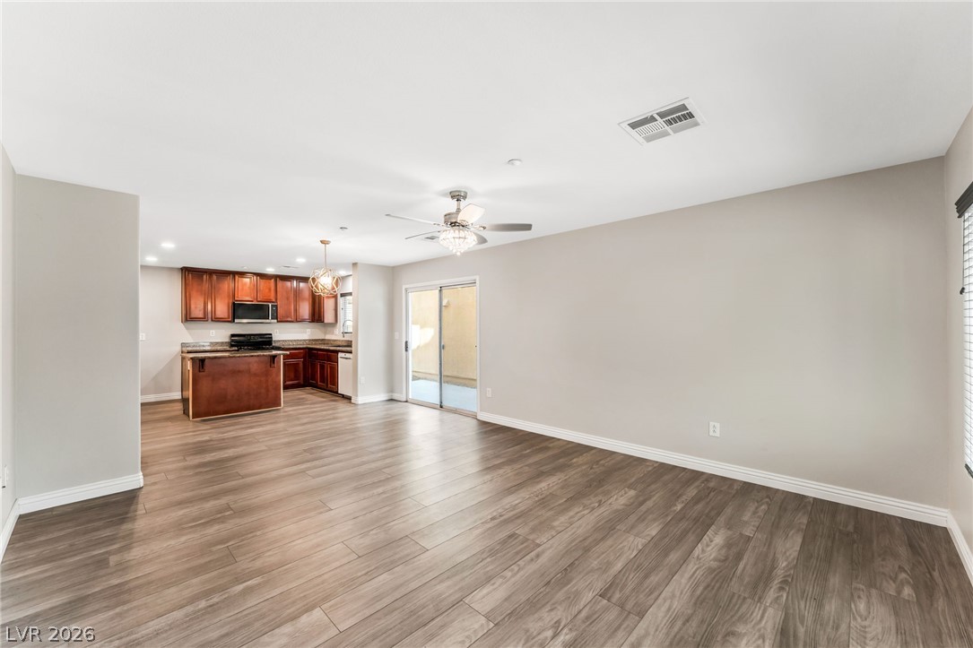 7336 Camden Pine Avenue Property Photo 7