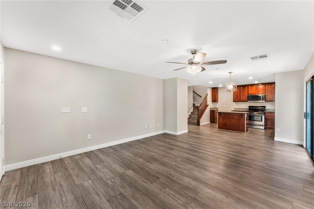 7336 Camden Pine Avenue Property Photo 8