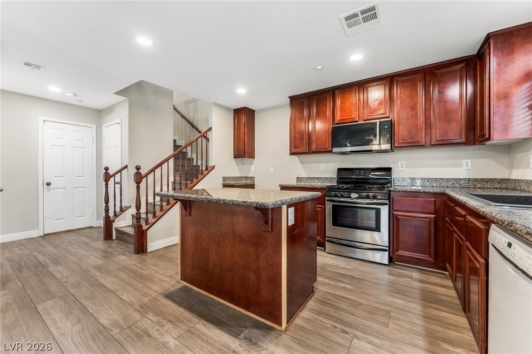 7336 Camden Pine Avenue Property Photo 11
