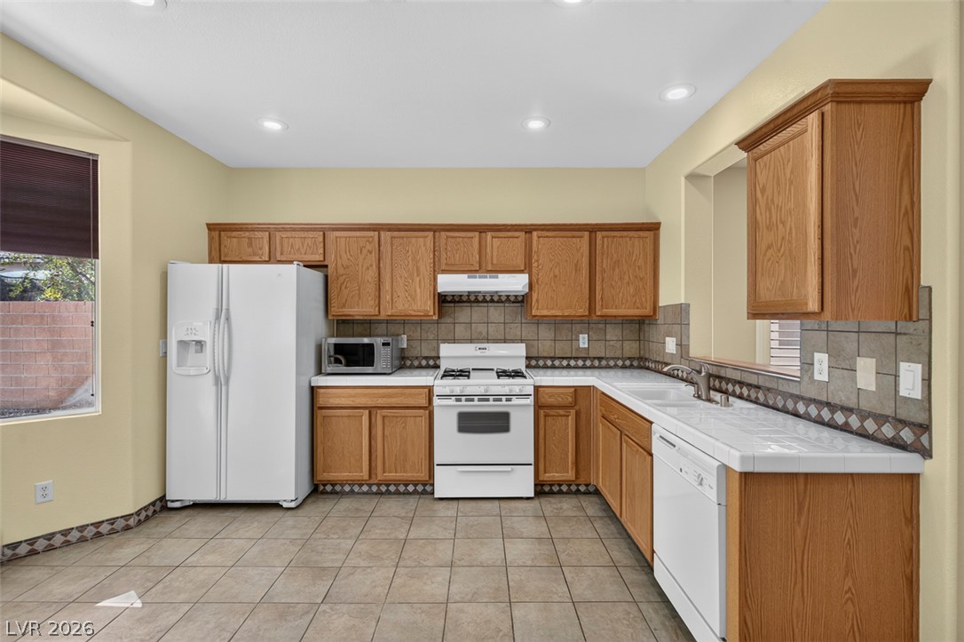 5932 Lingering Breeze Street Property Photo 11