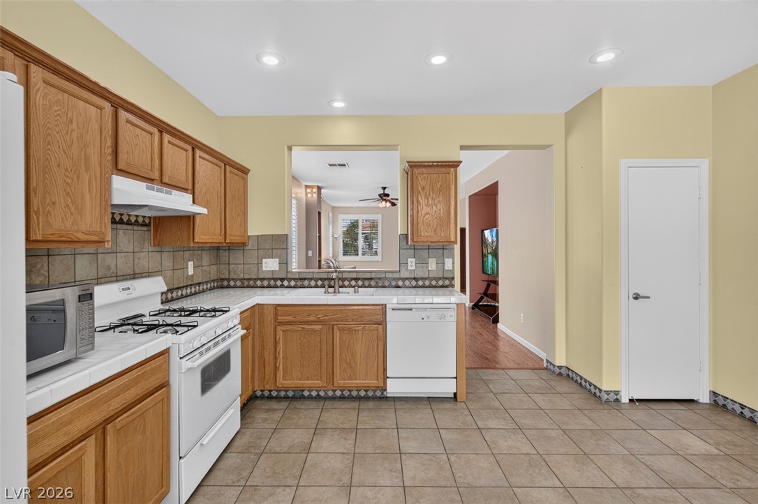 5932 Lingering Breeze Street Property Photo 13