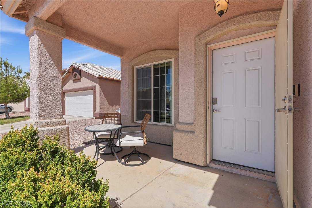 1608 Knoll Heights Court Property Photo 4