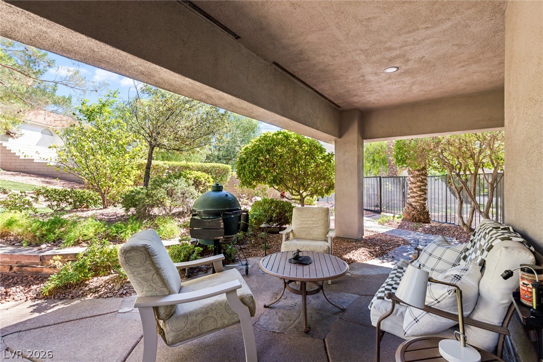 9916 Aspen Knoll Court Property Photo 11