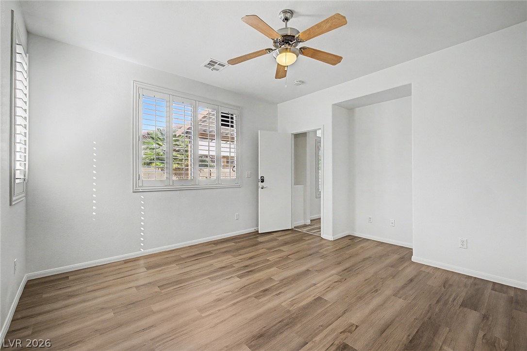10512 Courtney Cove Avenue Property Photo 17