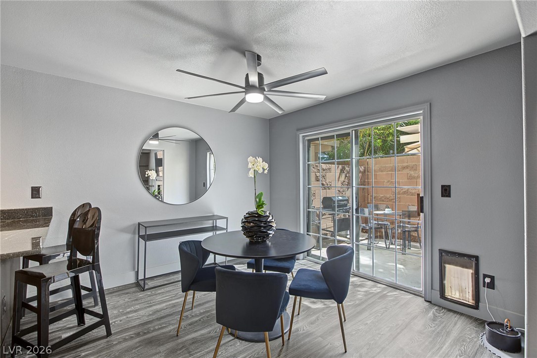 10112 Tumbling Tree Street Property Photo 5