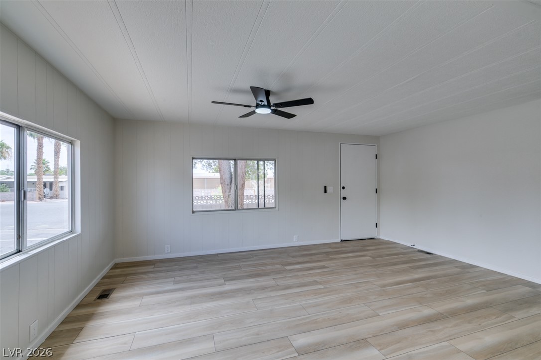 3579 Isle Royale Drive Property Photo 13