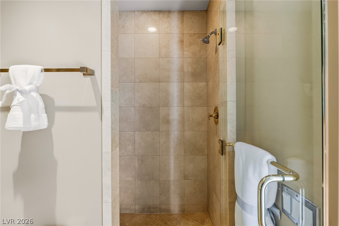 2747 Paradise Road 2605 Property Photo 46