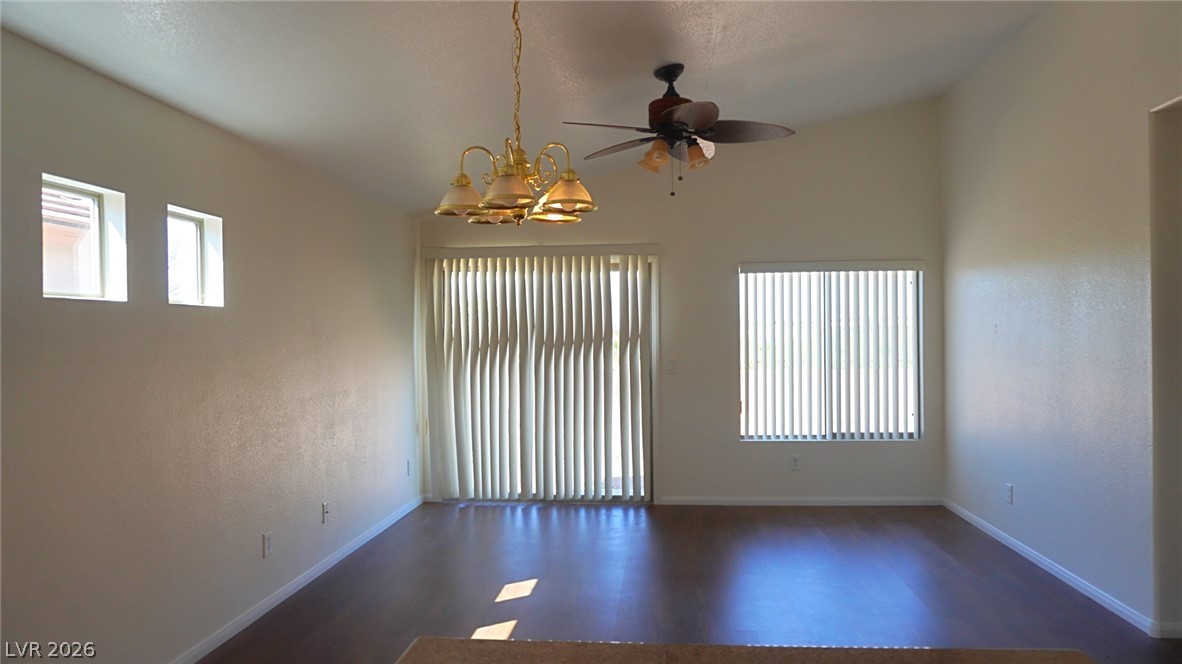 3427 Greenwood Springs Drive Property Photo 6