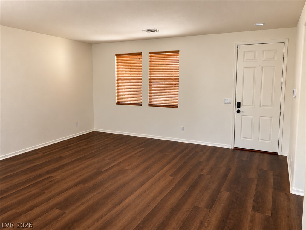 5721 East Ailanto Avenue Property Photo 4