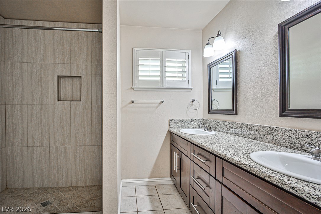 5323 Holbrook Drive Property Photo 20