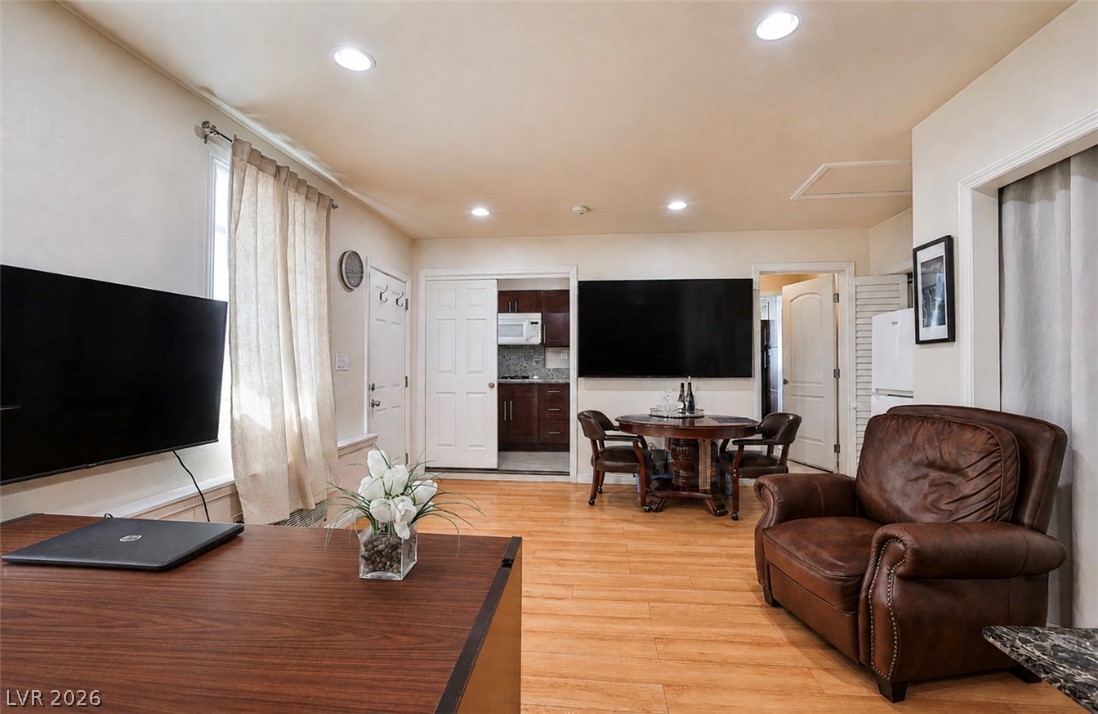 5323 Holbrook Drive Property Photo 39
