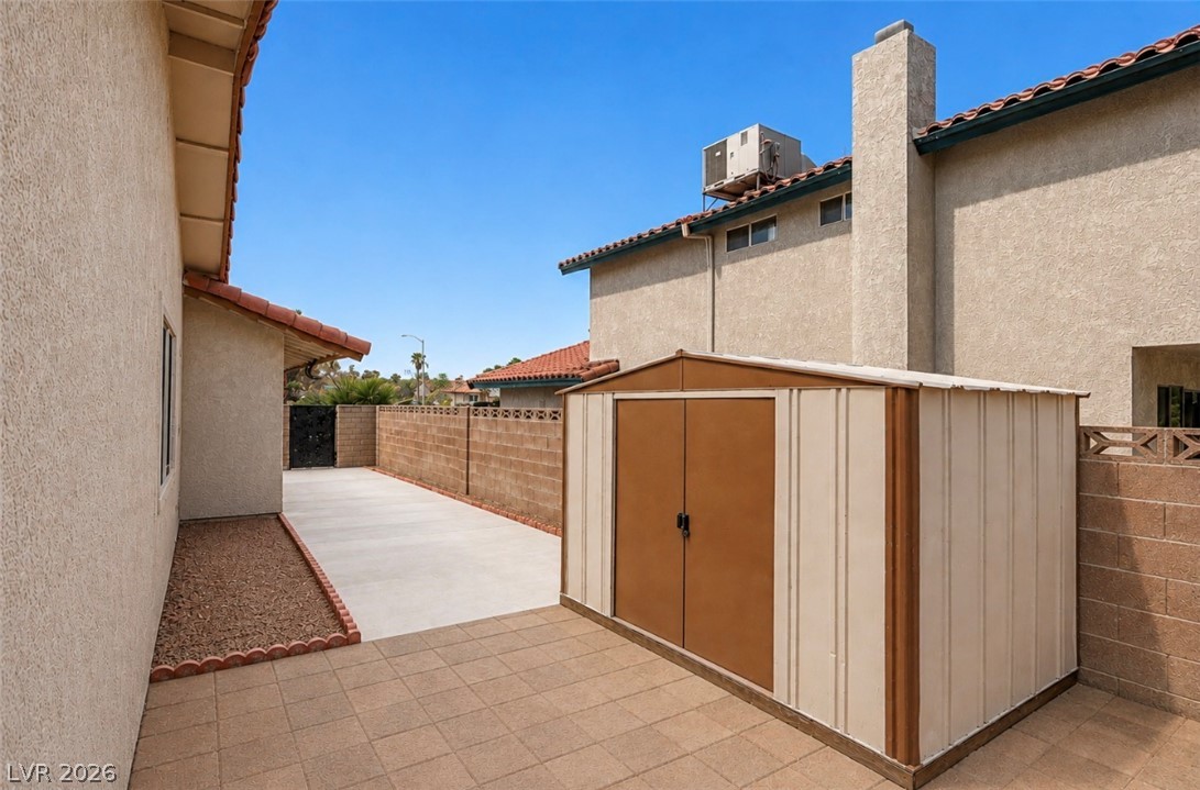 5323 Holbrook Drive Property Photo 44