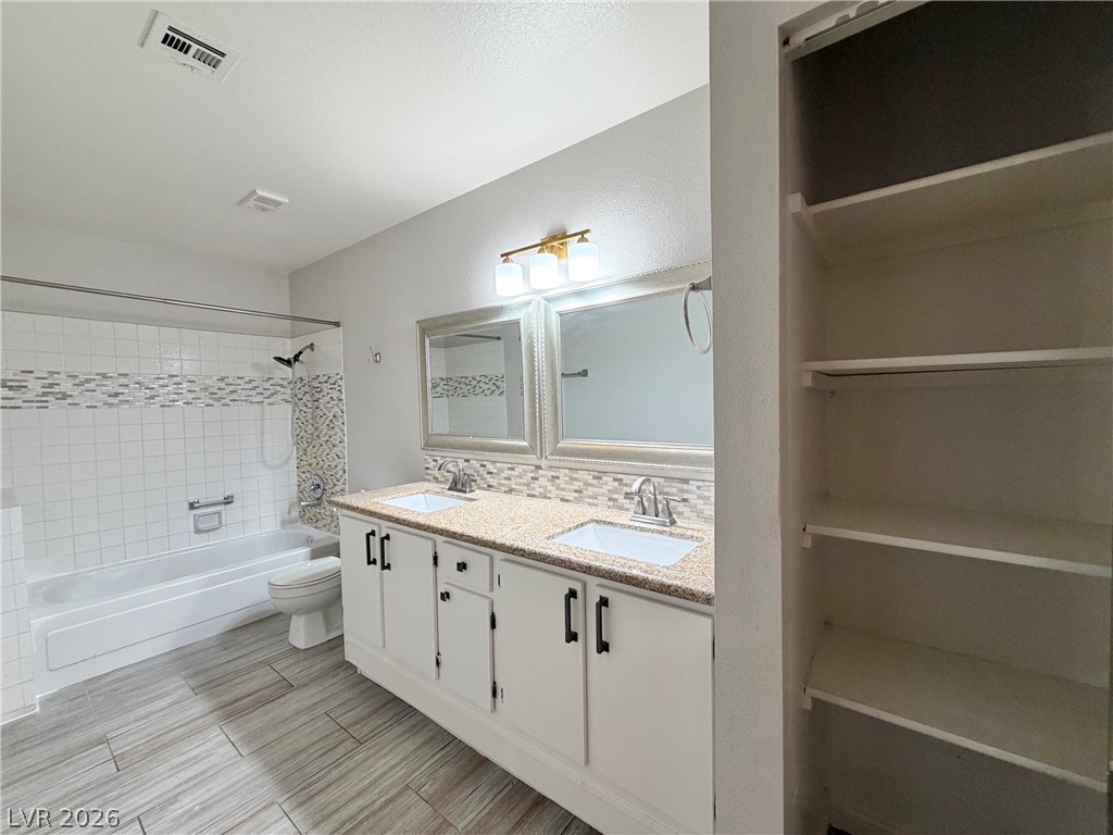 5141 Pioneer Avenue 101 Property Photo 18