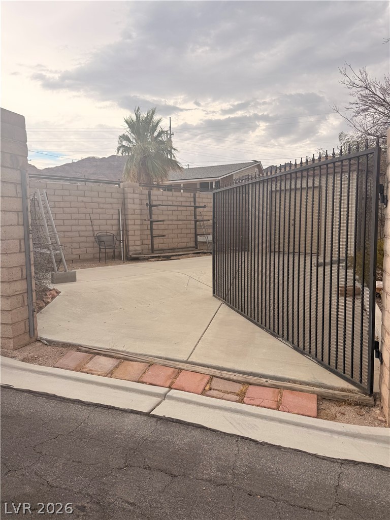 301 Lakeview Drive Property Photo 4