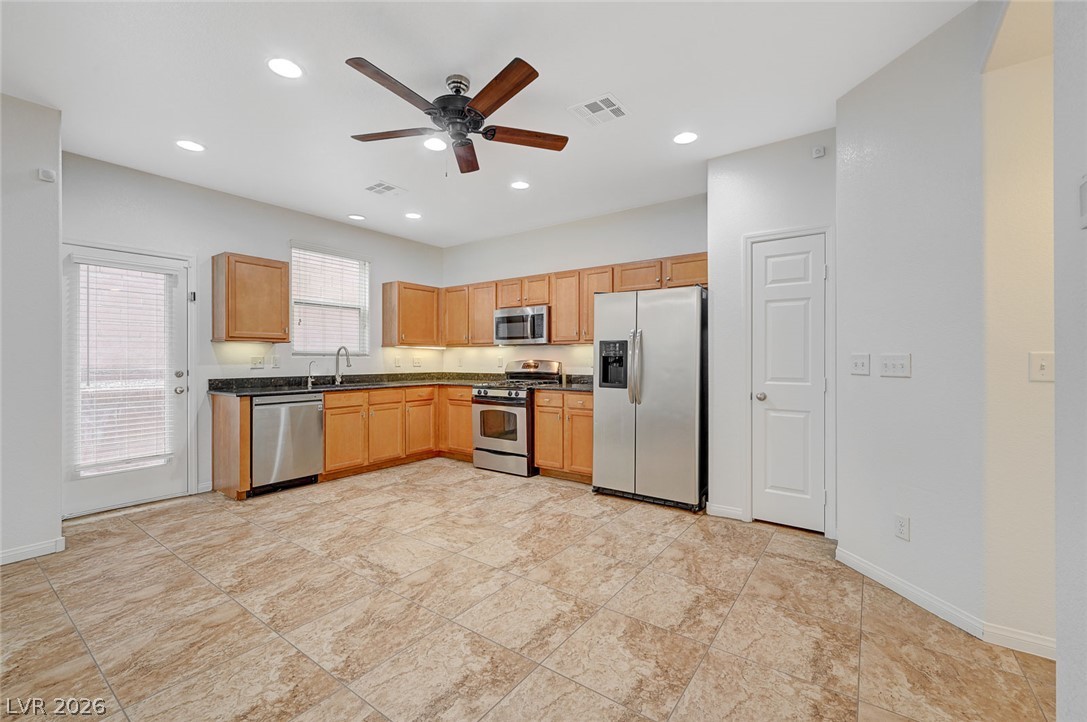 3819 Total Eclipse Street Property Photo 7