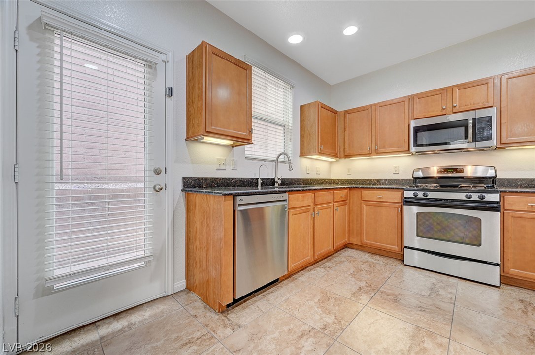 3819 Total Eclipse Street Property Photo 9