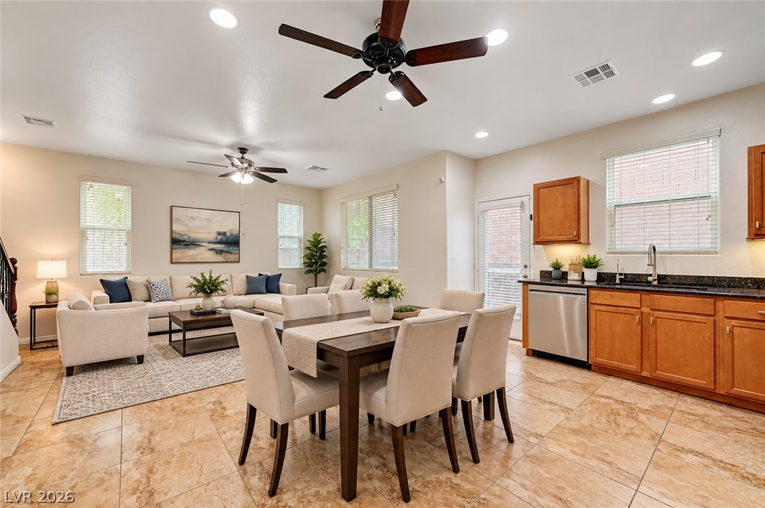 3819 Total Eclipse Street Property Photo 11