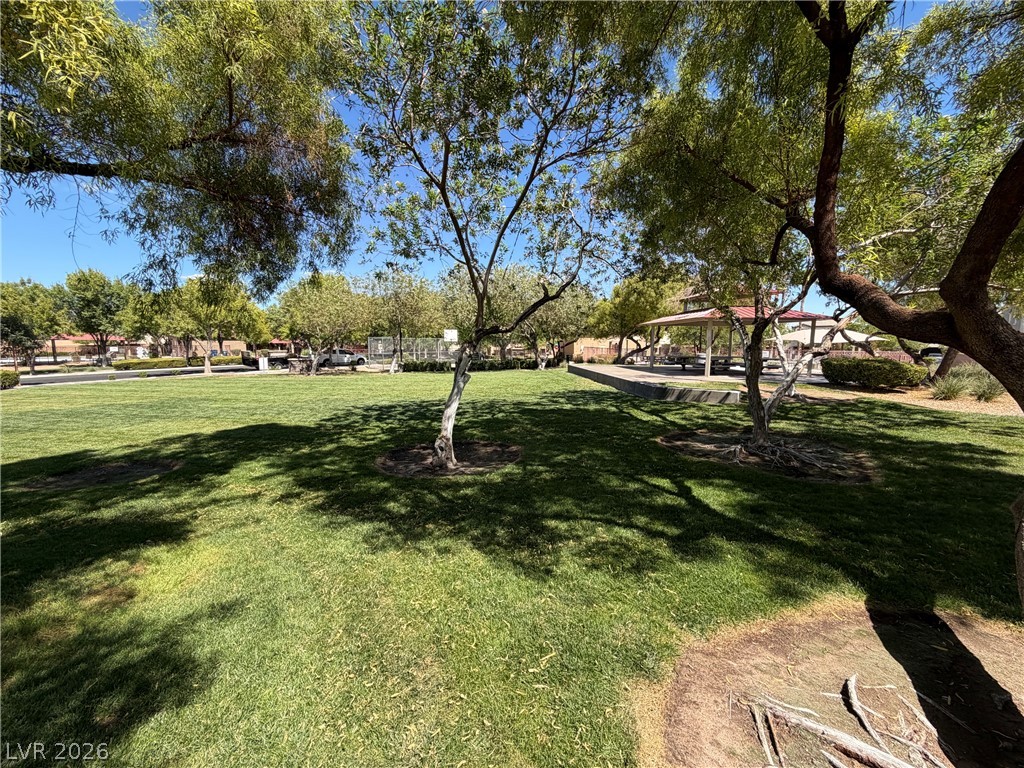 9012 Embroidery Avenue Property Photo 11