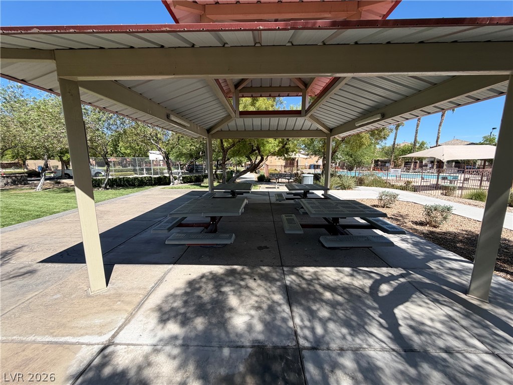 9012 Embroidery Avenue Property Photo 20