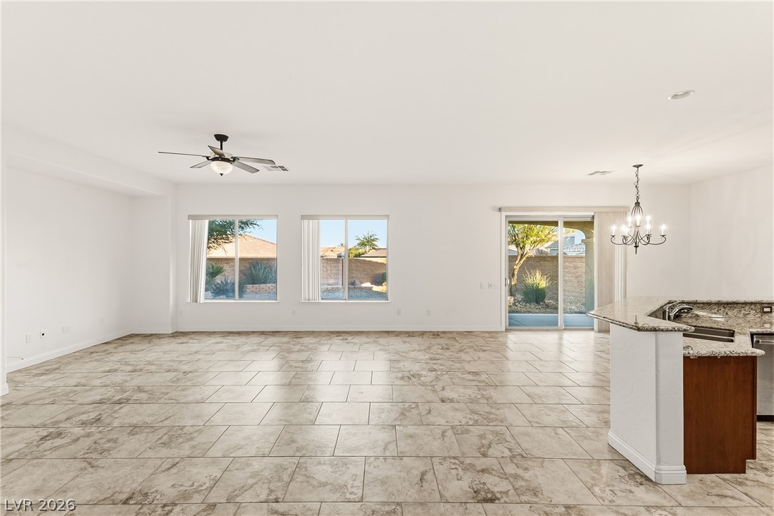 7312 Pinfeather Way Property Photo 10