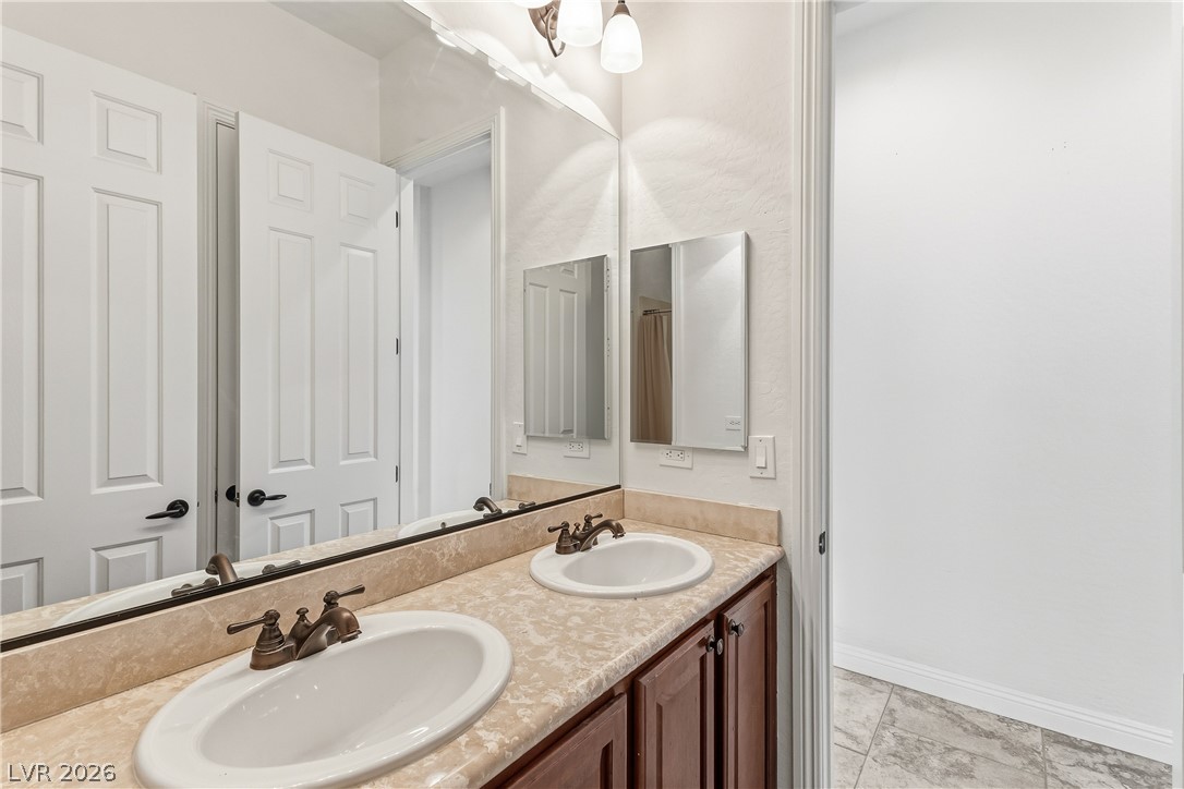 7312 Pinfeather Way Property Photo 37