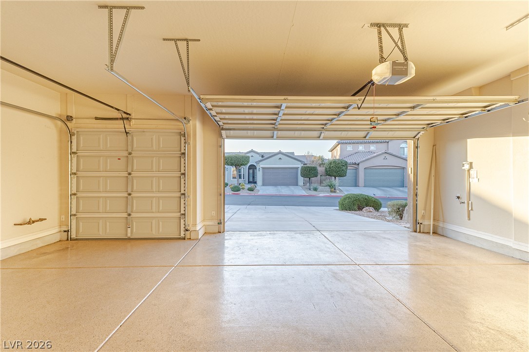 7312 Pinfeather Way Property Photo 42