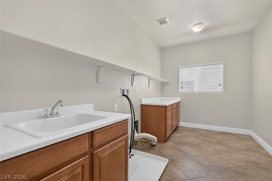 4626 Eel Point Street Property Photo 63
