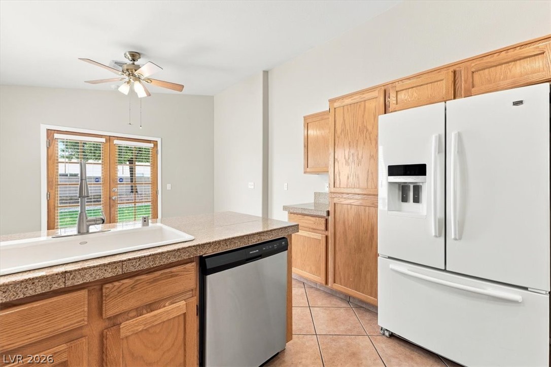 8929 Crooked Shell Avenue Property Photo 8