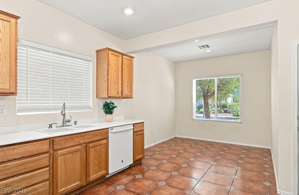 3432 Herring Gull Lane Property Photo 4