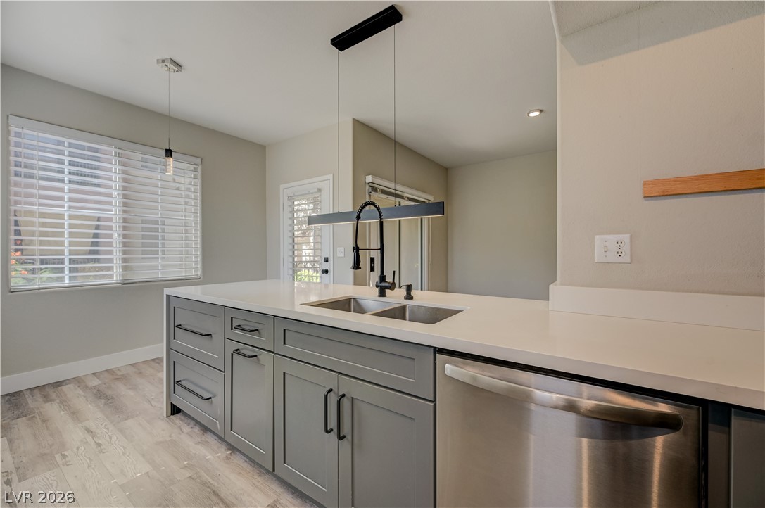 9050 West Warm Springs Road 1091 Property Photo 6