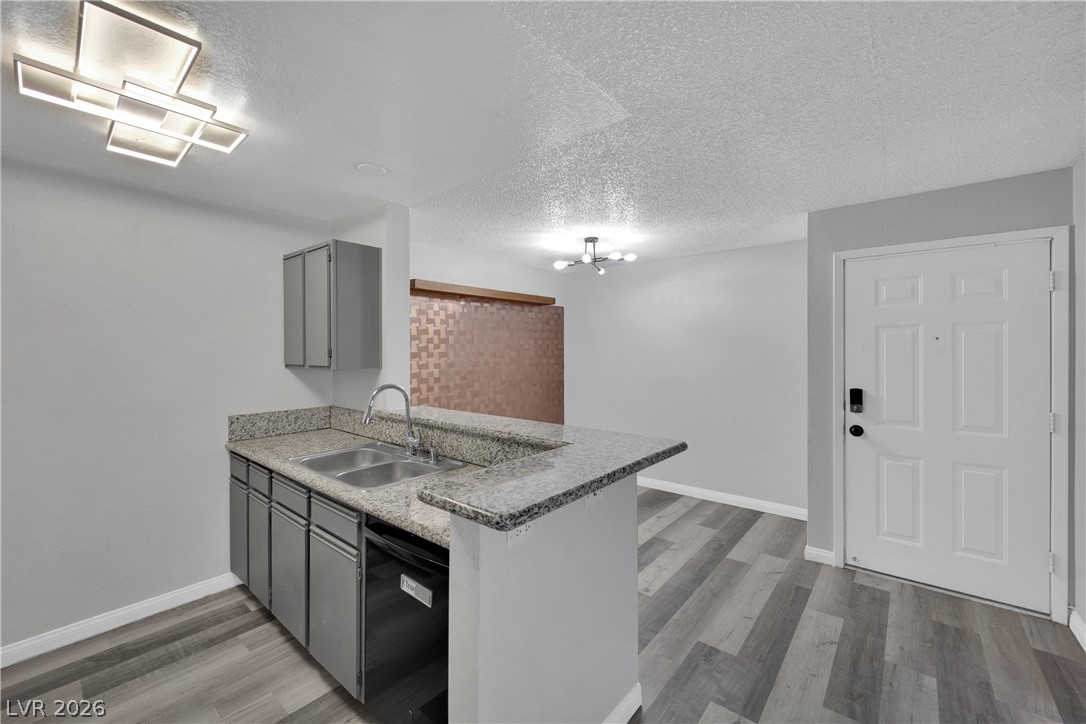 2200 South Fort Apache Road 2041 Property Photo 7