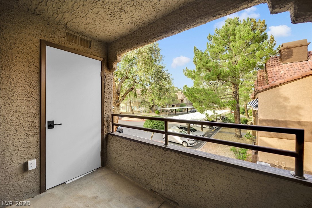 2200 South Fort Apache Road 2041 Property Photo 20