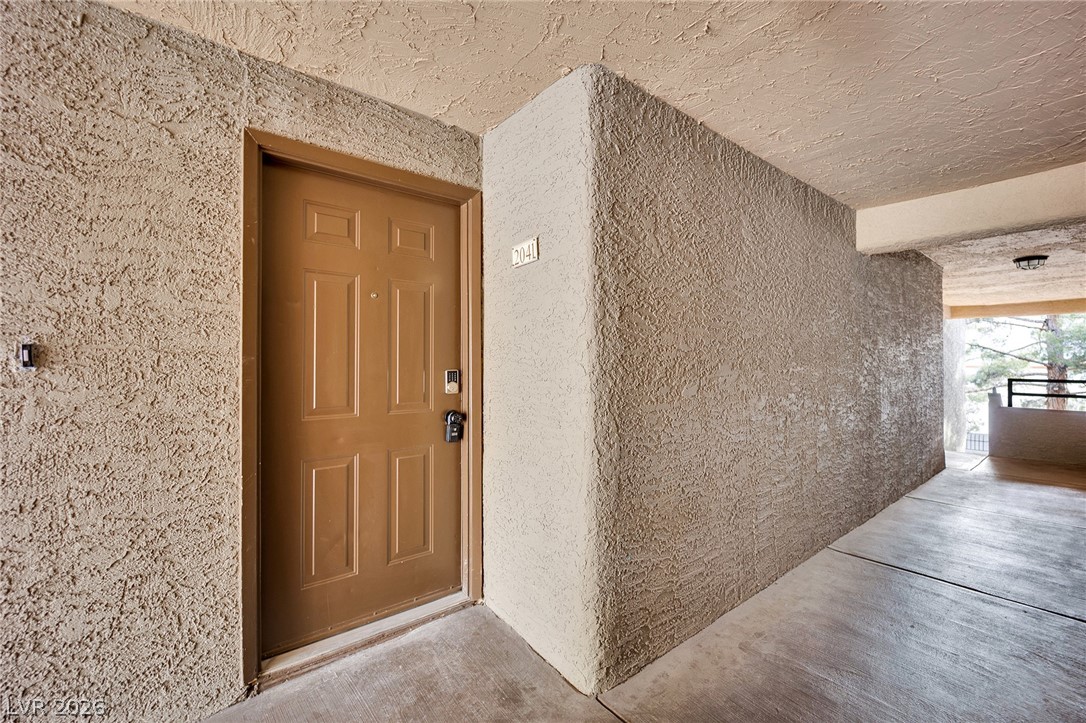 2200 South Fort Apache Road 2041 Property Photo 22