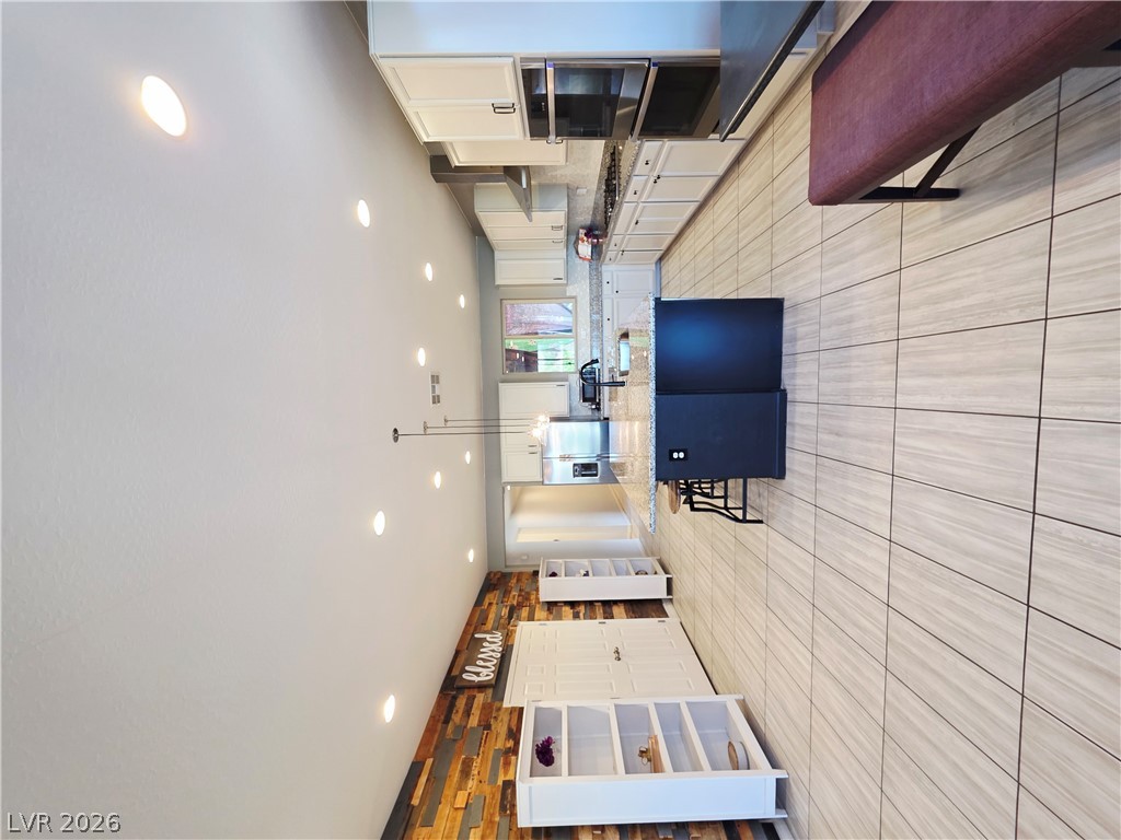1518 Morning Bell Avenue Property Photo 16