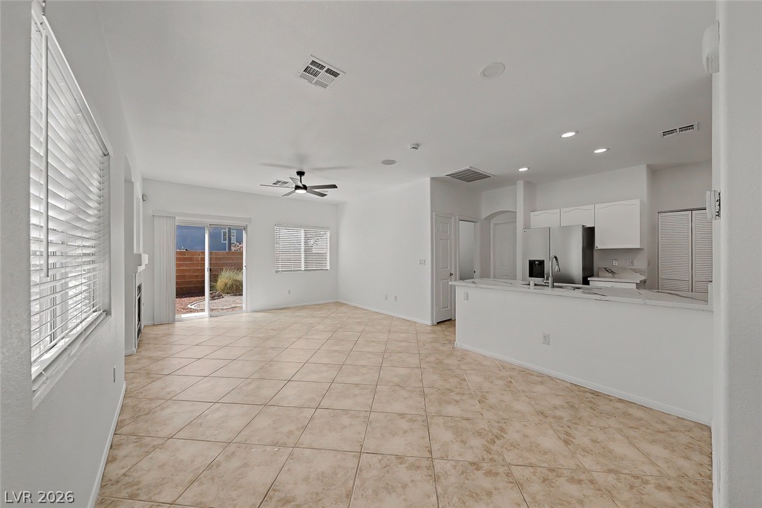 259 Queens Court Property Photo 7