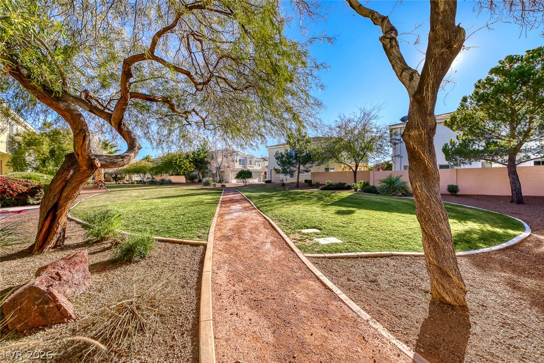 259 Queens Court Property Photo 22