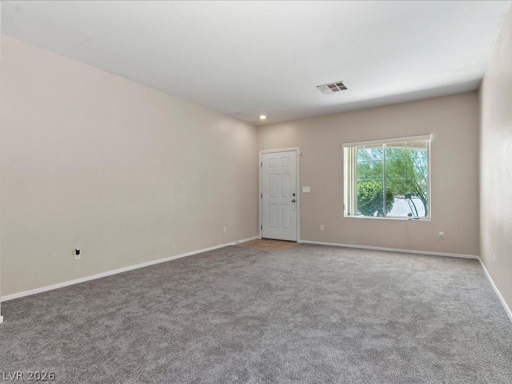 1732 Mizzenmast Avenue Property Photo 4