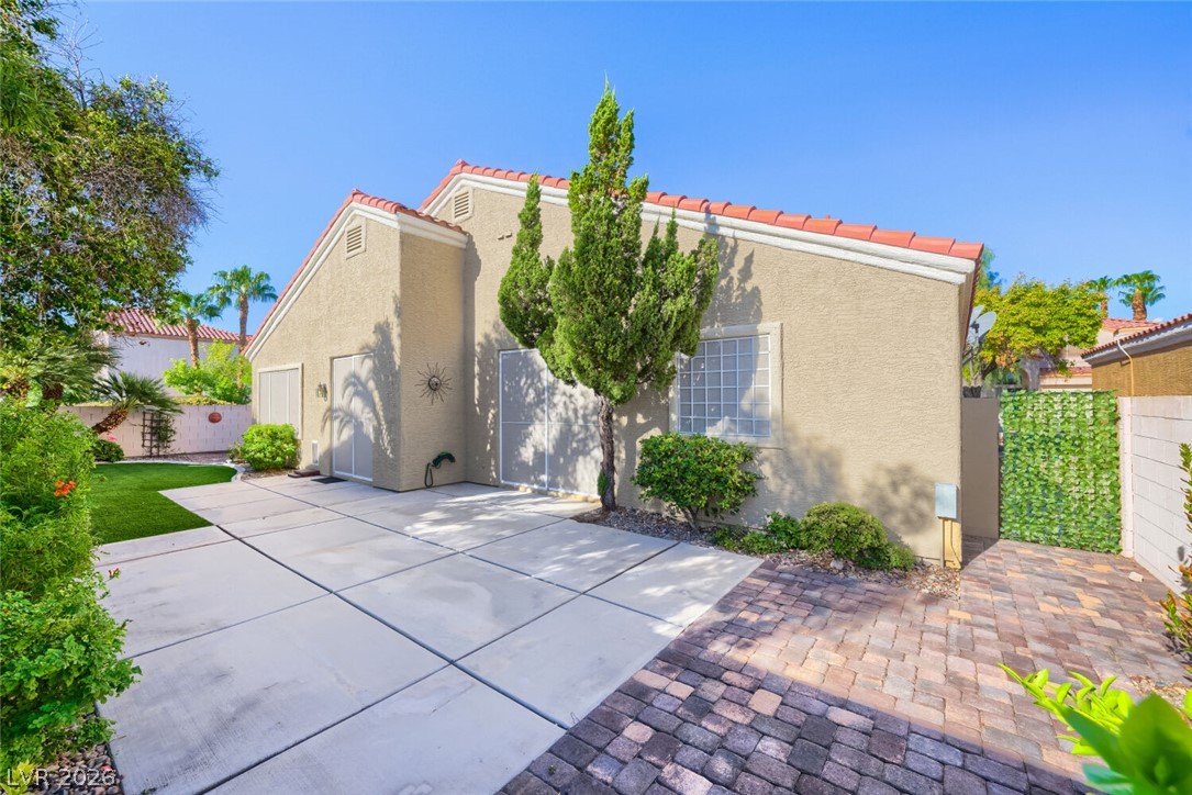 1620 Shadow Dancer Street Property Photo 30