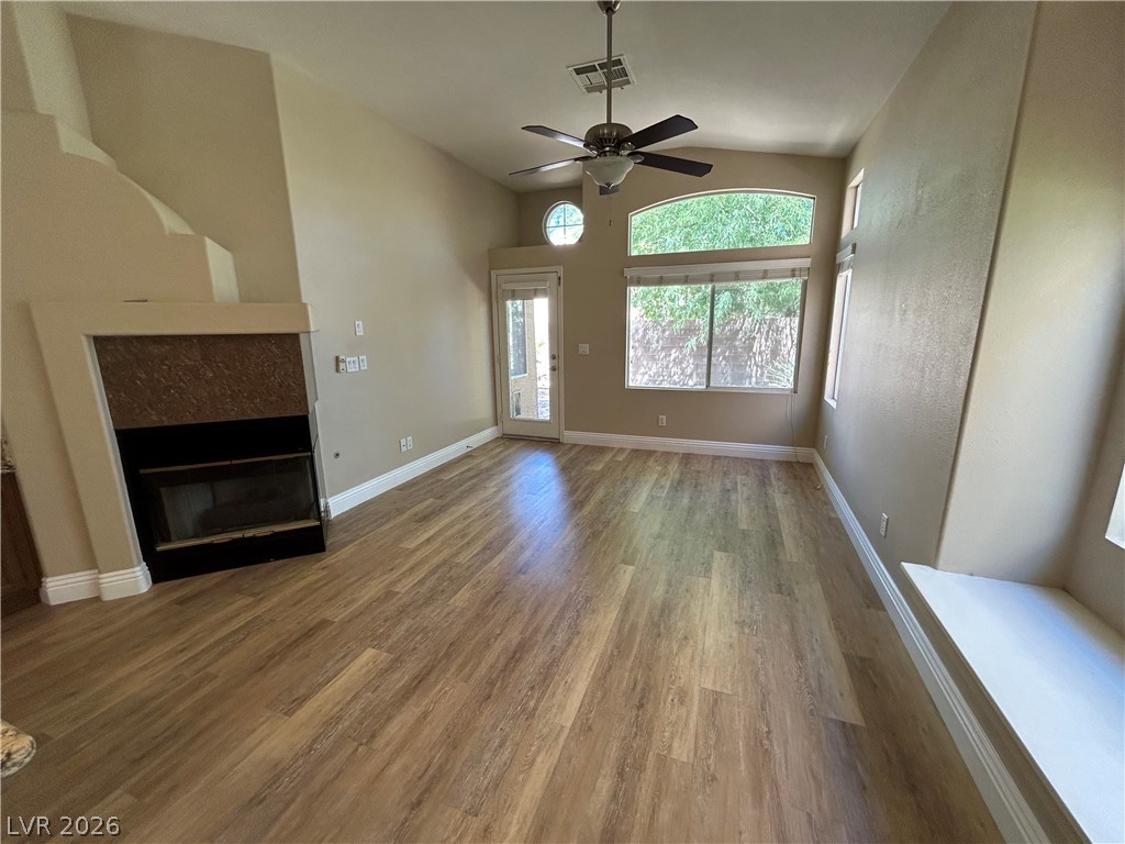10404 Horseback Ridge Avenue Property Photo 9