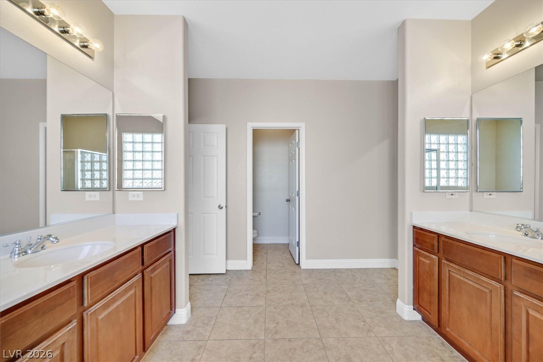 2440 Daks Loden Court Property Photo 25