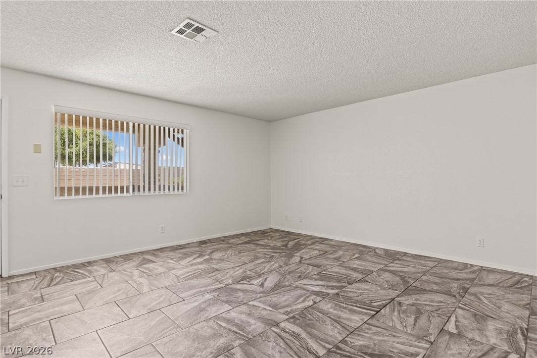 409 Mesa Boulevard 102 Property Photo 3